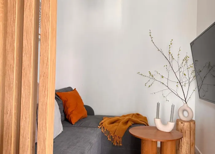 For Sophie - Bezplatny Parking & Palarnia Kawy I Pracownia Artystyczna W Kamienicy - Free Parking & Art And Coffee In Historic Building غدانسك