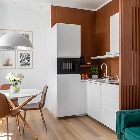 Apartament For Sophie - Bezplatny Parking & Palarnia Kawy I Pracownia Artystyczna W Kamienicy - Free Parking & Art And Coffee In Historic Building Gdańsk