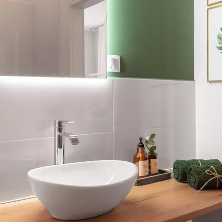 For Sophie - Bezplatny Parking & Palarnia Kawy I Pracownia Artystyczna W Kamienicy - Free Parking & Art And Coffee In Historic Building Apartament *