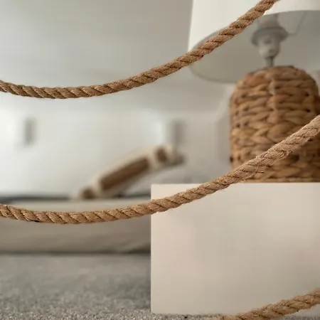 Apartament For Sophie - Bezplatny Parking & Palarnia Kawy I Pracownia Artystyczna W Kamienicy - Free Parking & Art And Coffee In Historic Building