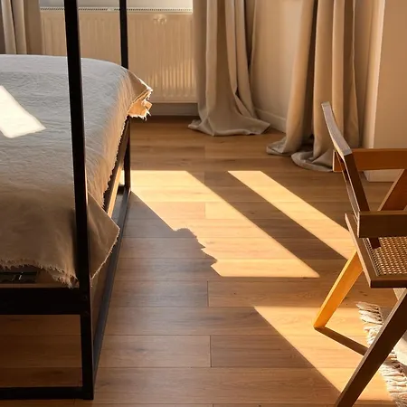 For Sophie - Bezplatny Parking & Palarnia Kawy I Pracownia Artystyczna W Kamienicy - Free Parking & Art And Coffee In Historic Building アパート グダニスク