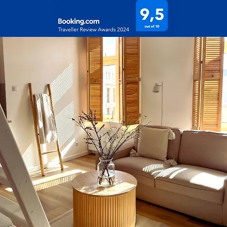 For Sophie - Bezplatny Parking & Palarnia Kawy I Pracownia Artystyczna W Kamienicy - Free Parking & Art And Coffee In Historic Building * Gdańsk