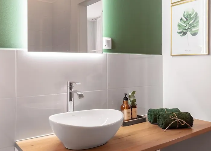 For Sophie - Bezplatny Parking & Palarnia Kawy I Pracownia Artystyczna W Kamienicy - Free Parking & Art And Coffee In Historic Building דירה *