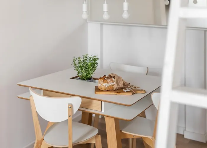 For Sophie - Bezplatny Parking & Palarnia Kawy I Pracownia Artystyczna W Kamienicy - Free Parking & Art And Coffee In Historic Building דירה